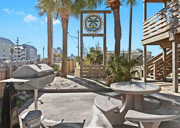 Spacious 2br With Pool Across From The * Gulf Shores