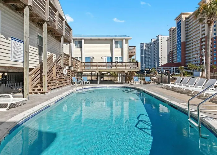 Holiday home Spacious 2br With Pool Across From The *
